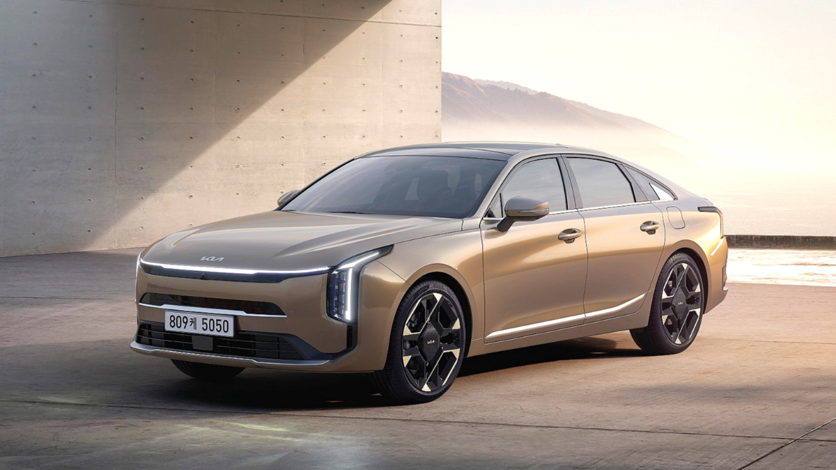 198 inch Kia K8 luxury heist while Genesis G80 status fades