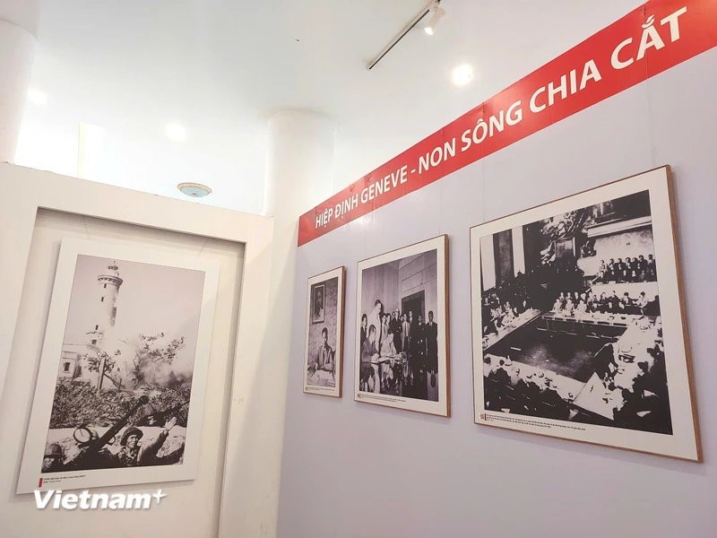 '51 năm-Bản hùng ca thống nhất': Bước vào tương lai từ những khuôn hình lịch sử