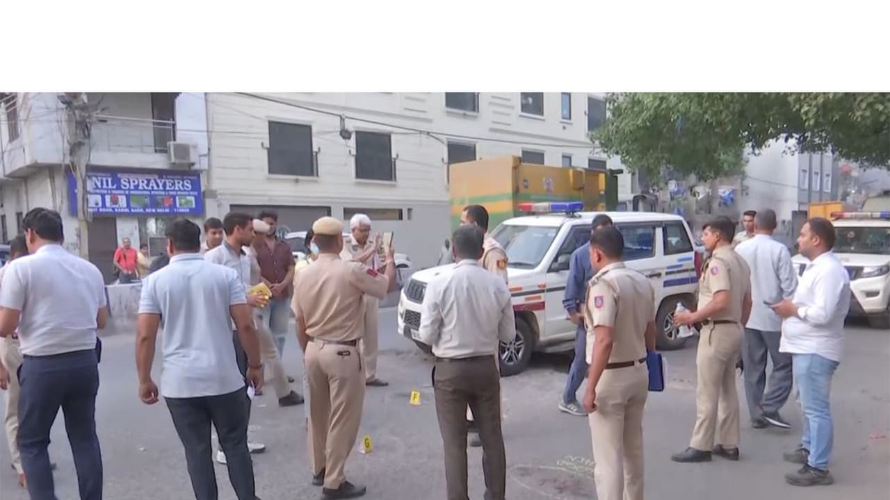 Man sustains gunshot injury in Central Delhi's Faiz Road, hospitalized