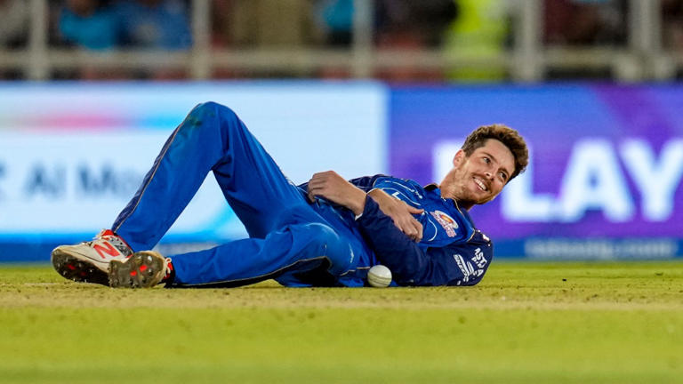 Concussion Sub for shoulder injury? MI explain debatable Mitchell ...