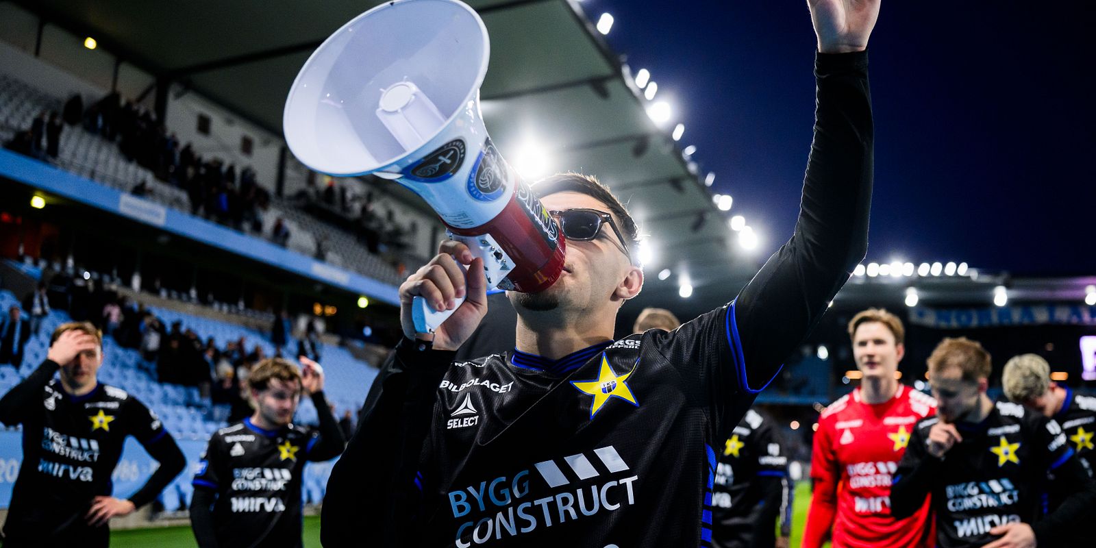 Sirius leder Allsvenskan efter seger mot Malmö (3-2) - sport news from Omni