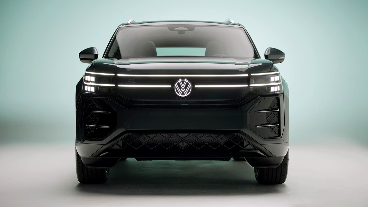 282 HP Volkswagen Atlas against rivals forcing a premium leap
