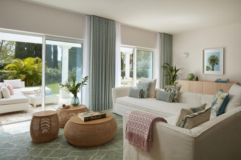 En Algarve, cet hôtel au design moderne sur les falaises ressemble à un ...