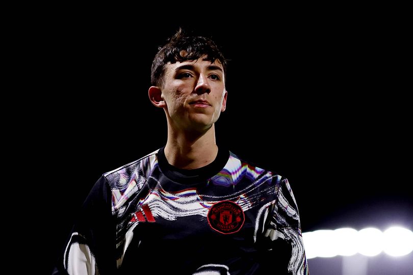 Man United latest: Youngster called up to first team as ex-player ...