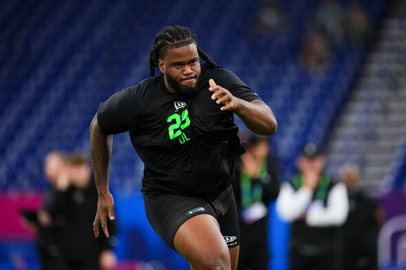 Steelers pick Max Iheanachor upstaged by pal's butt on NFL draft night