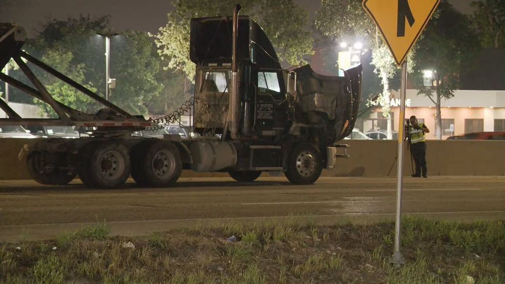 Pedestrian killed after being struck by 18-wheeler on South Side highway