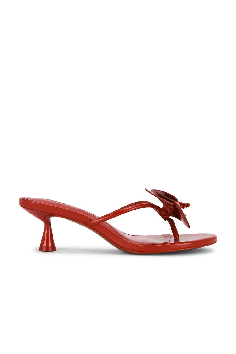 If you're wearing one of these spring 2026 microtrends, you're ...