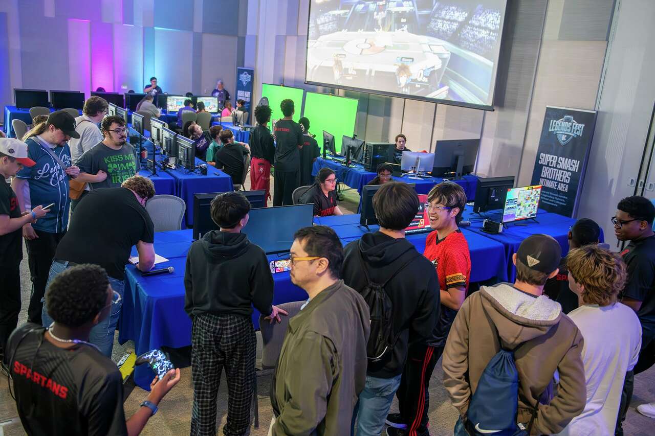 Texas college revives athletics after 50 years, in part due to video games
