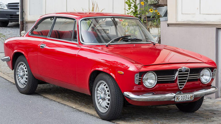 The classic Alfa Romeo that delivered more driving excitement than its ...