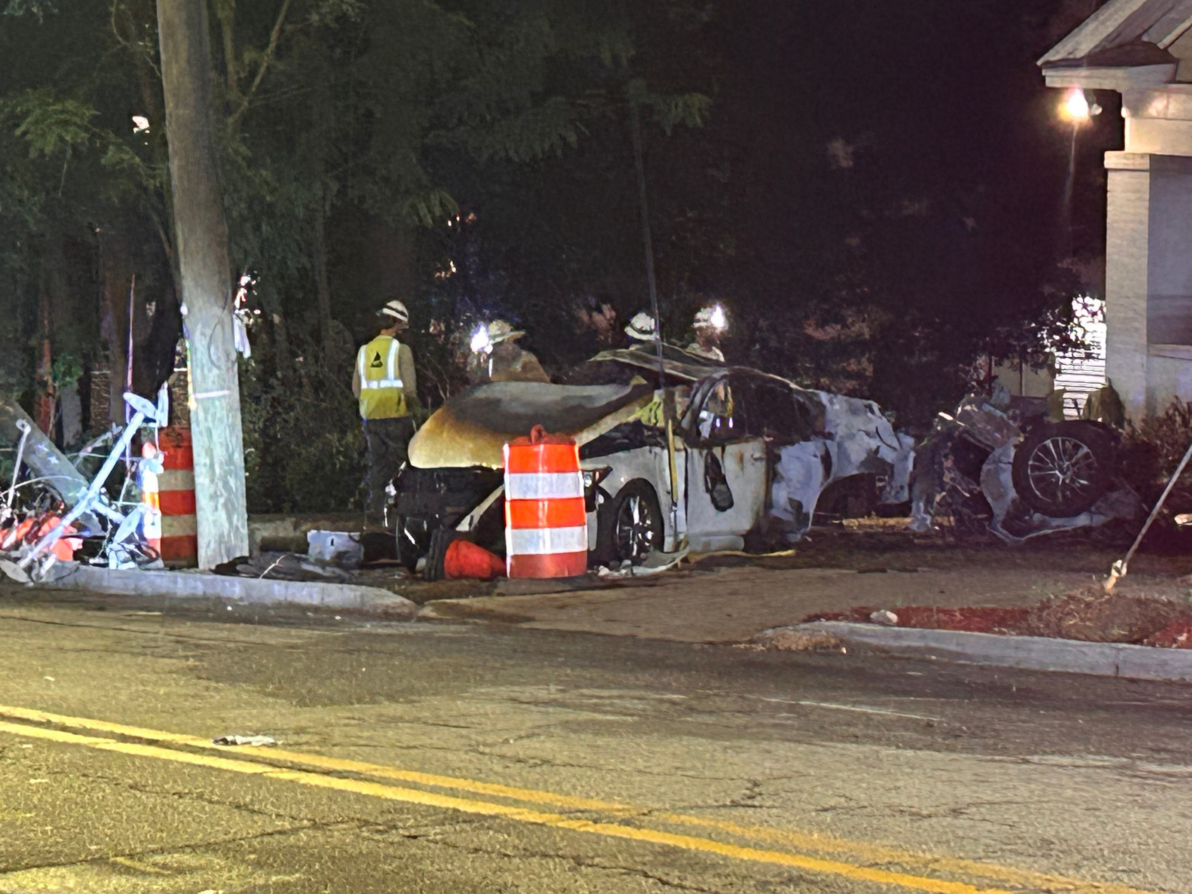 Passenger dies in fiery crash during police chase in southeast Atlanta