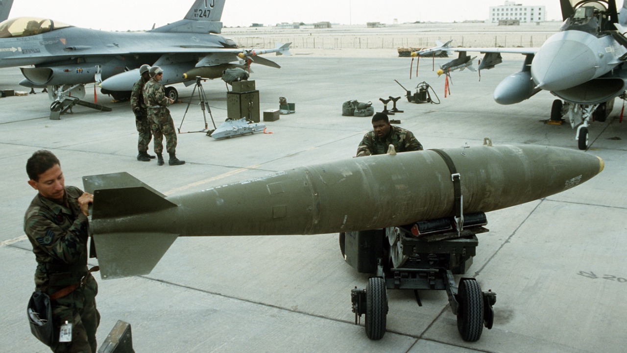 Israel signs deals to produce heavy bombs domestically, reducing US ...