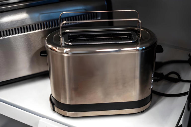 Why there’s simply no need for a toaster anymore: What everyone is ...