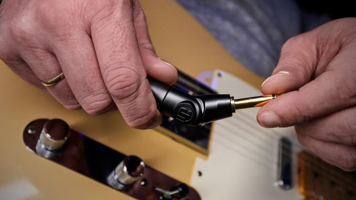 New Flipjack guitar cable features a hinged design for straight and ...