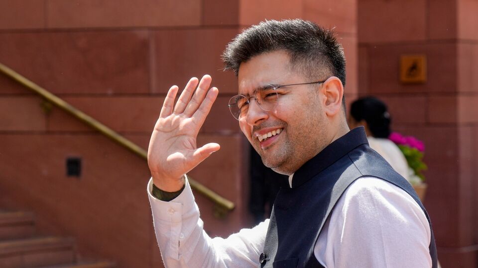 Raghav Chadha quits Arvind Kejriwal's AAP, says over 2/3rd party's ...