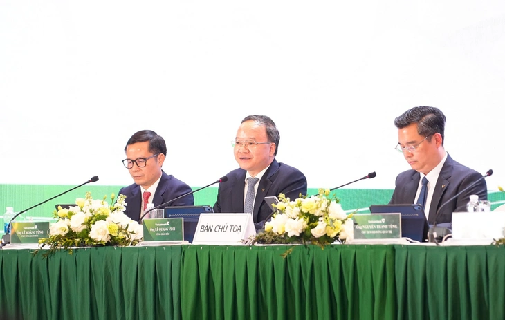 Vietcombank muốn tăng vốn hơn 10.600 tỉ đồng, tính mở ngân hàng tại VIFC