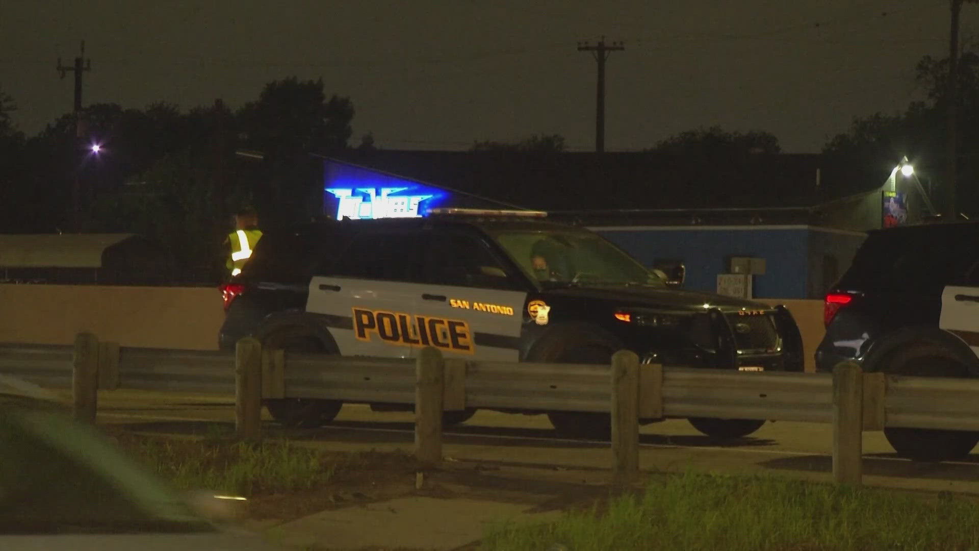Man killed after being hit on south-side highway, SAPD says