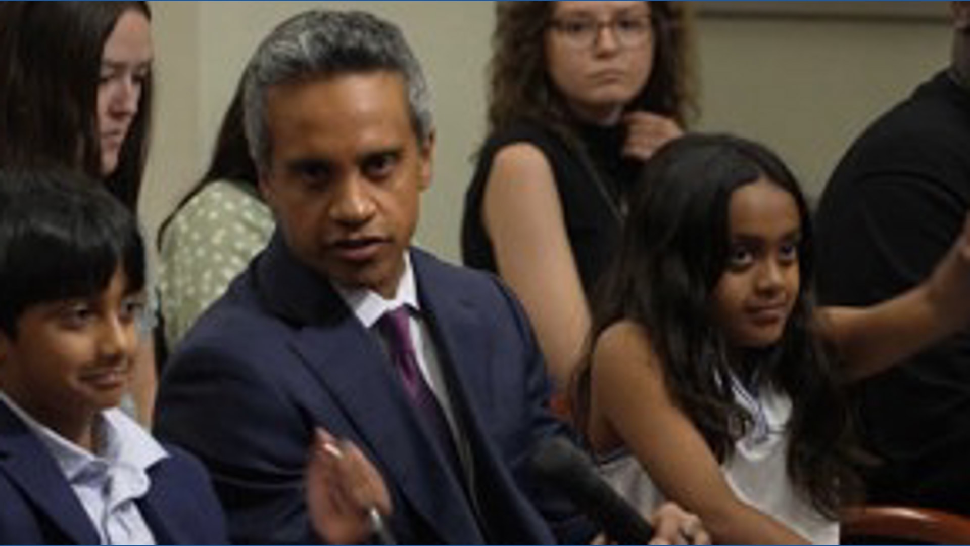 CNN's Manu Raju's kids take over dad's job for the day on Capitol Hill