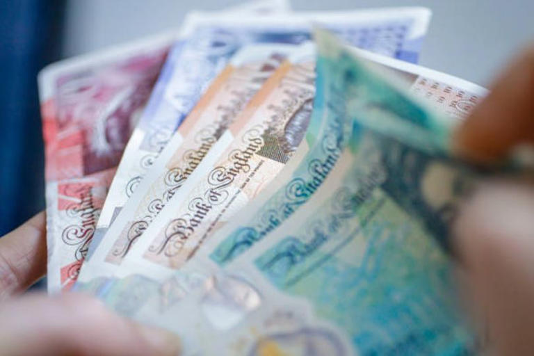 State pensioners born before 1960 urged to refuse DWP bonus payments