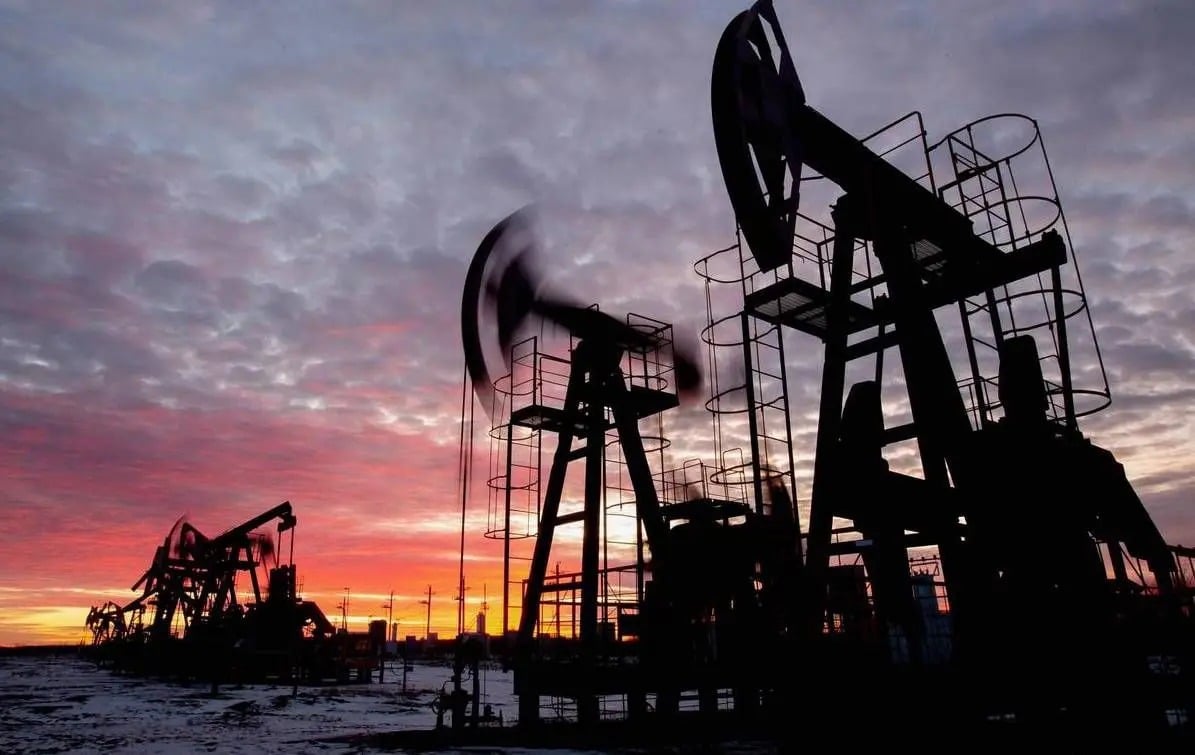 Oil prices climb as US Iran tensions disrupt global supply ...