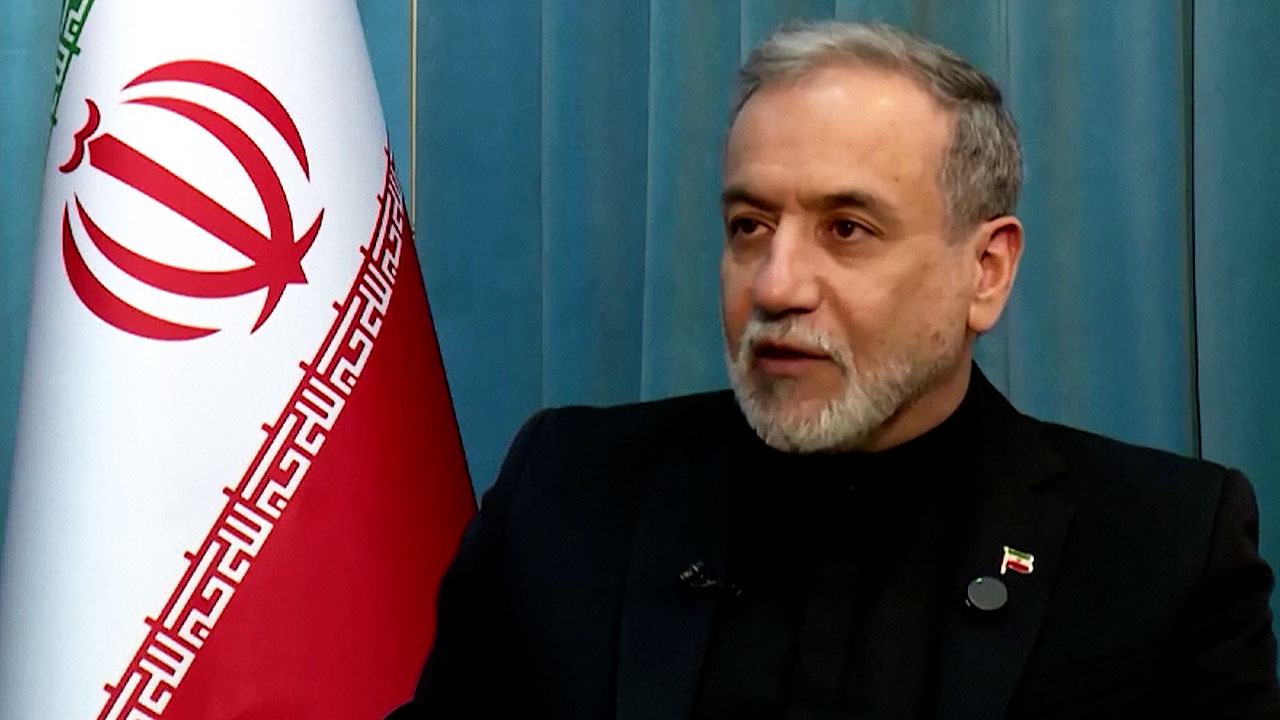 이란 아바스 아라그치 외교부 장관, 미국과의 만남 거부하며 대화 단절 선언, CU 물류 노조 갈등 심화, 이재명 대통령, 인도 베트남 순방 통해 아시아 국가들과 협력 기반 마련