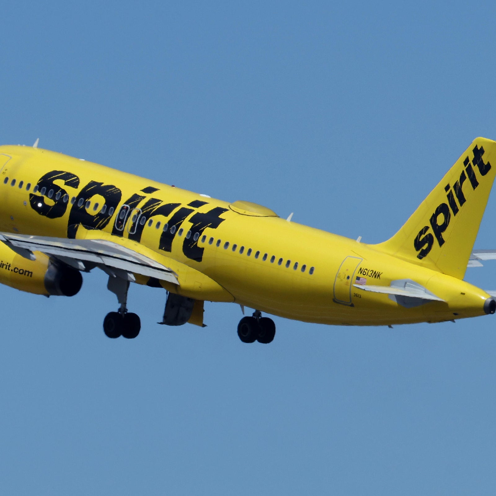 OAKLAND, CALIFORNIA - MAY 06: A Spirit Airlines takes off from Oakland International Airport on May 06, 2024 in Oakland, California. Budget airline Spirit Airlines reported first quarter earnings that fell short of analyst expectations with an adjusted net loss of $160 million. Stock fell nearly 10 percent on the news that the airline is forecasting a loss in the next quarter.