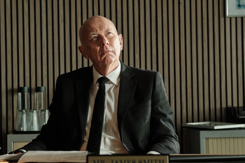 Beyond Paradise's Humphrey star praises 'genius' new boss after co-star ...