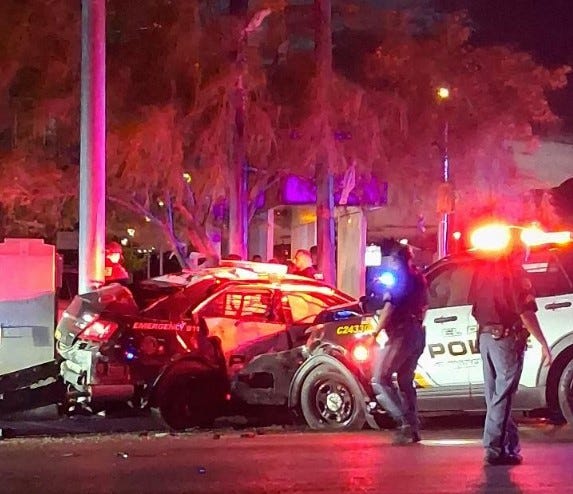 3 El Paso officers taken to hospital after two patrol cars crash