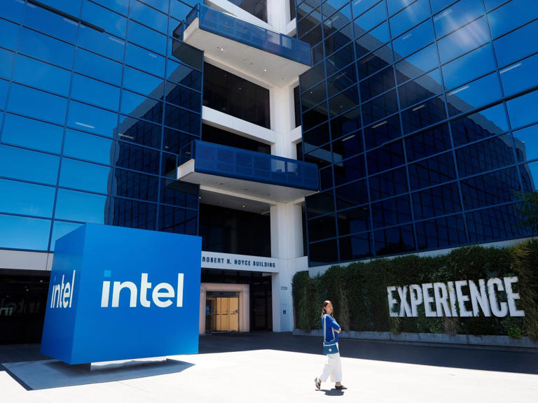 Intel surge propels S&P 500, Nasdaq to new records