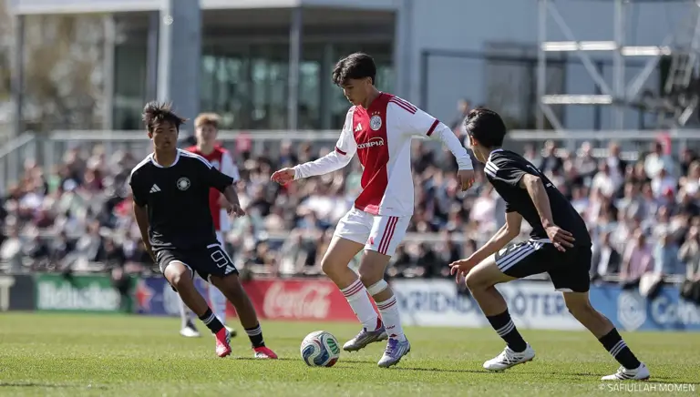 Xander Newstead was goed voor een doelpunt en een assist in de eerste helft.