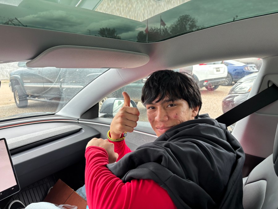 Memphis teen released from ICE custody after judge’s order