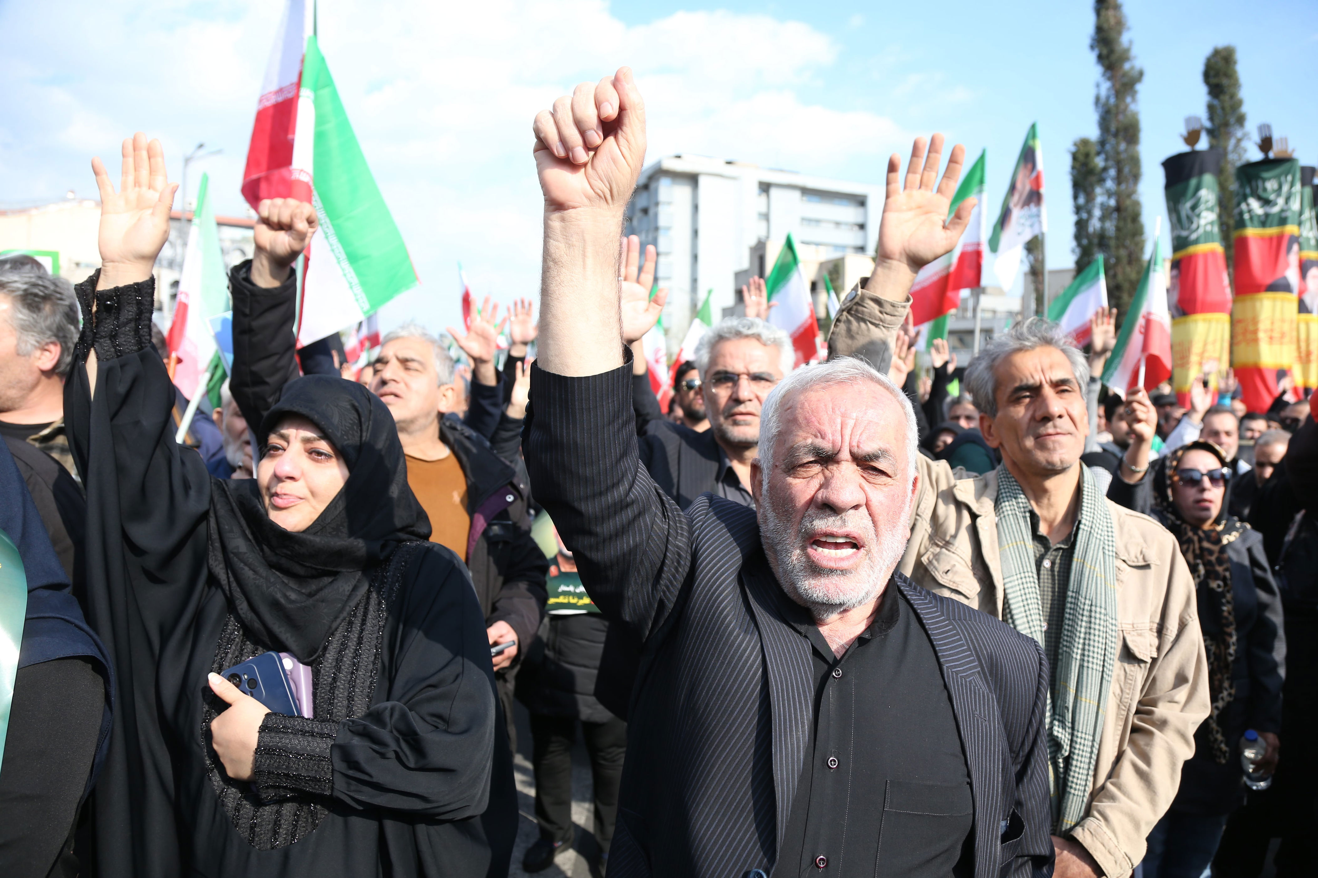 Revolutionary Guard dominates Iran's war decisions as leader struggles