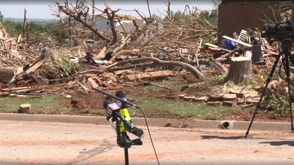 Enid unites after EF-4 tornado leaves 40 homes damaged