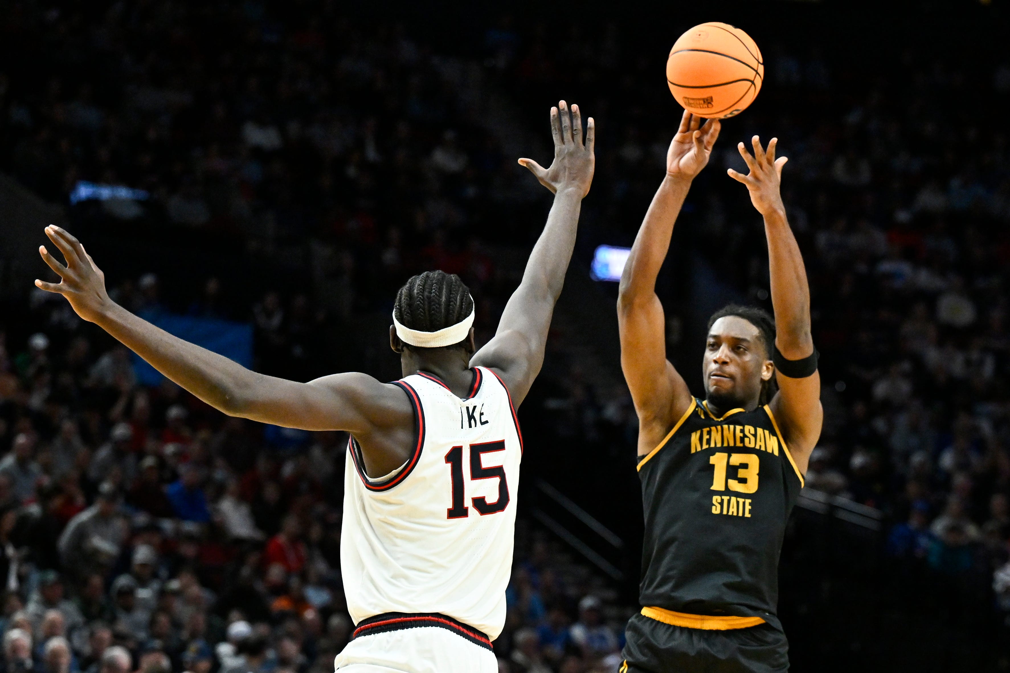 All-Defensive Team transfer commits to Tennessee basketball