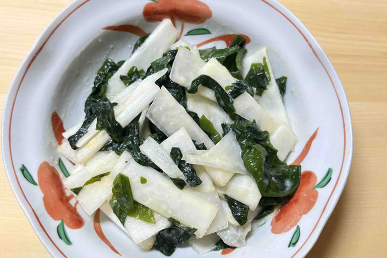 「ウドの大木」とは呼ばせない! 春の山菜「ウド」は皮まで全部使えるコスパ最強食材だった…どう食べるの? 栄養士が解説
