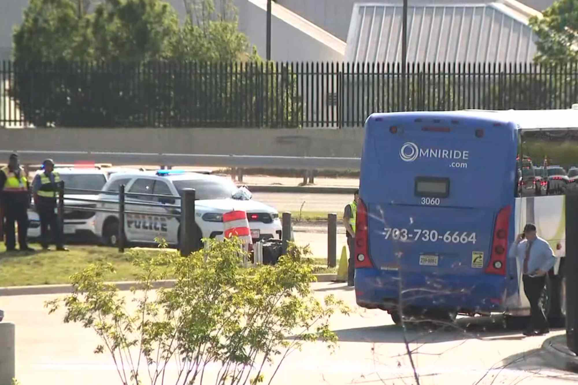 23 injured, including 10 government personnel, in bus crash near Pentagon