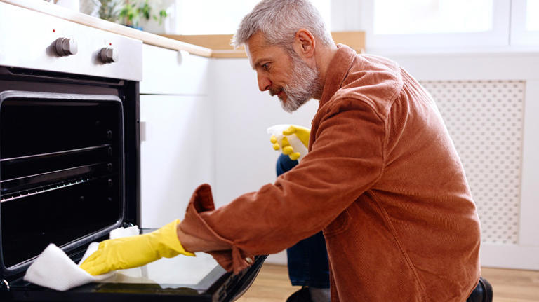The best spring cleaning checklist for the kitchen, according to the pros