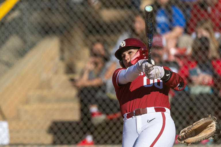 Oklahoma sets new single-season home run record