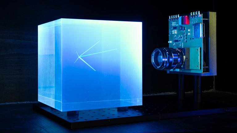 Neutrinos caught on camera: Testing the first prototype of a new ...