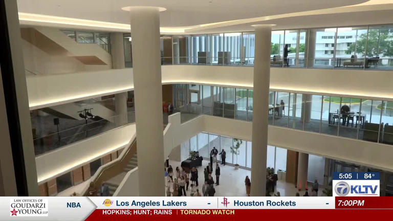 New UT Tyler medical school officially opens doors in East Texas