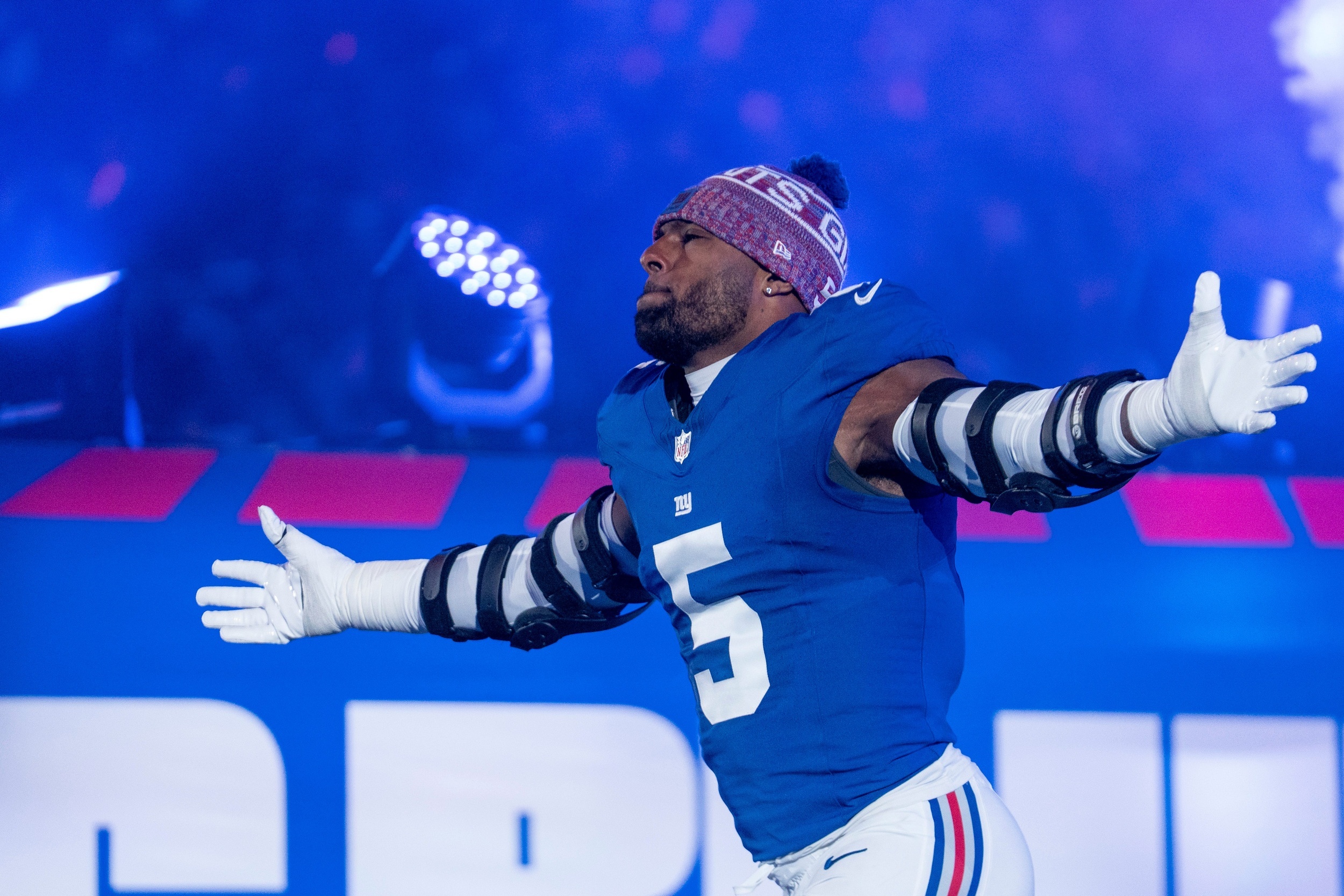 Giants engaged in Kayvon Thibodeaux trade talks; Saints showing interest