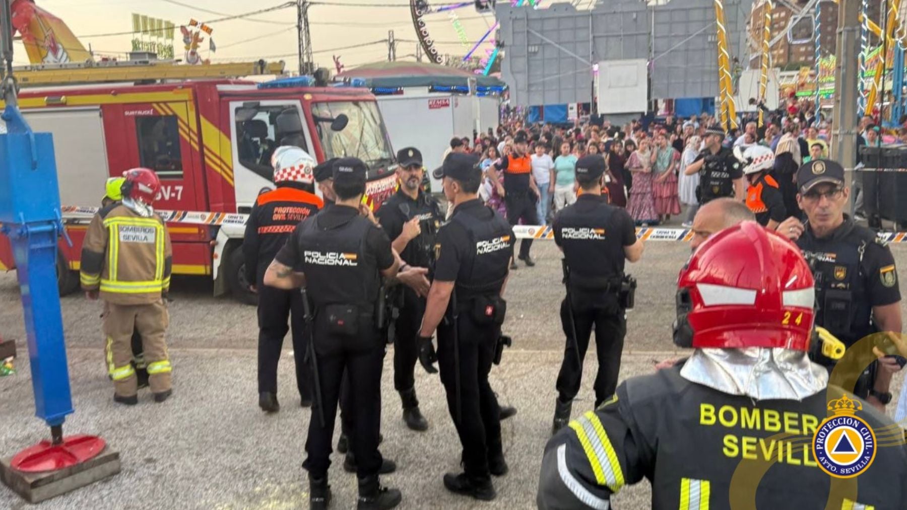 Dos niños suspendidos en el aire y cuatro heridos leves tras fallar una ...