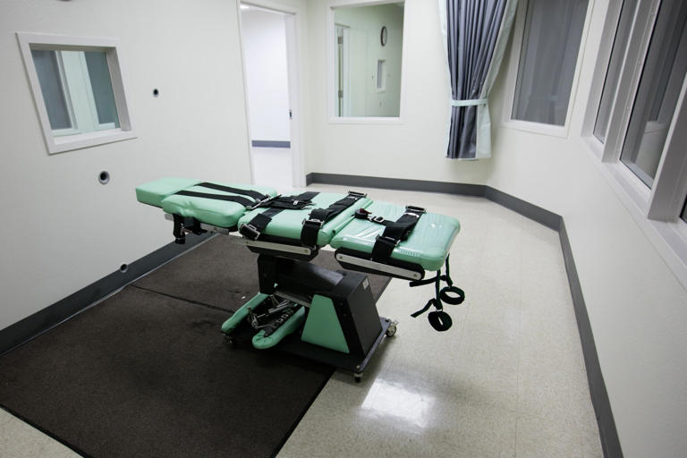 Justice Department calls for expansion of federal death penalty