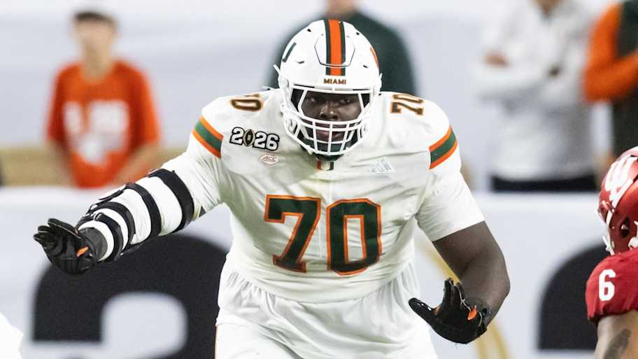 What to know about Miami's mountainous NFL prospect Markel Bell
