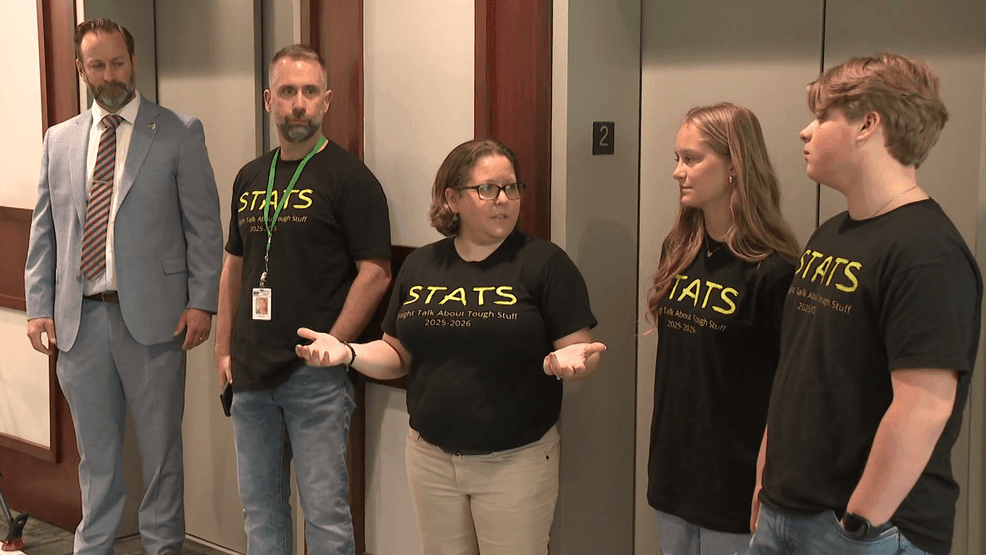 Program uses simulations to show Muskegon teens dangers of substance ...