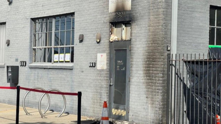Man accused of arson attempt at Tesla dealership arrested