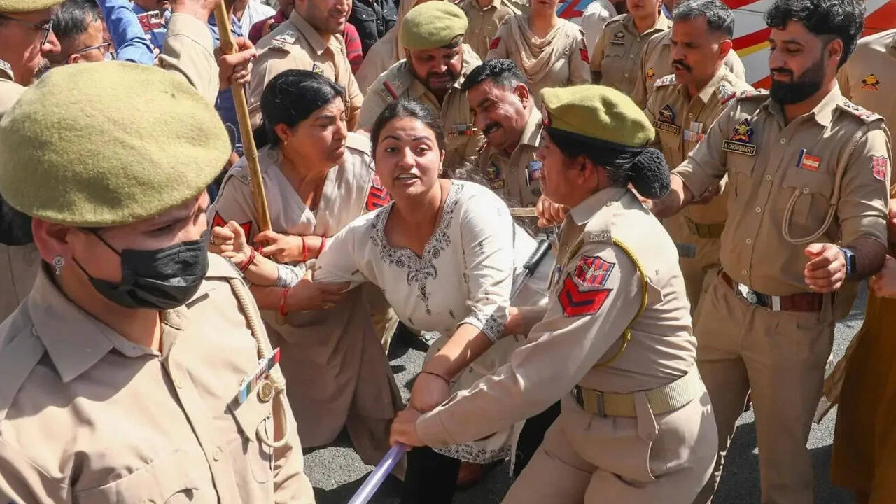 Six detained under PSA in Kashmir for ‘inciting’ students' protest