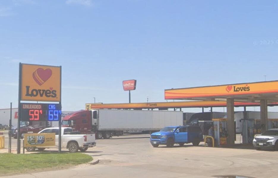 Camera catches trucker starting fight with elderly man at Amarillo ...