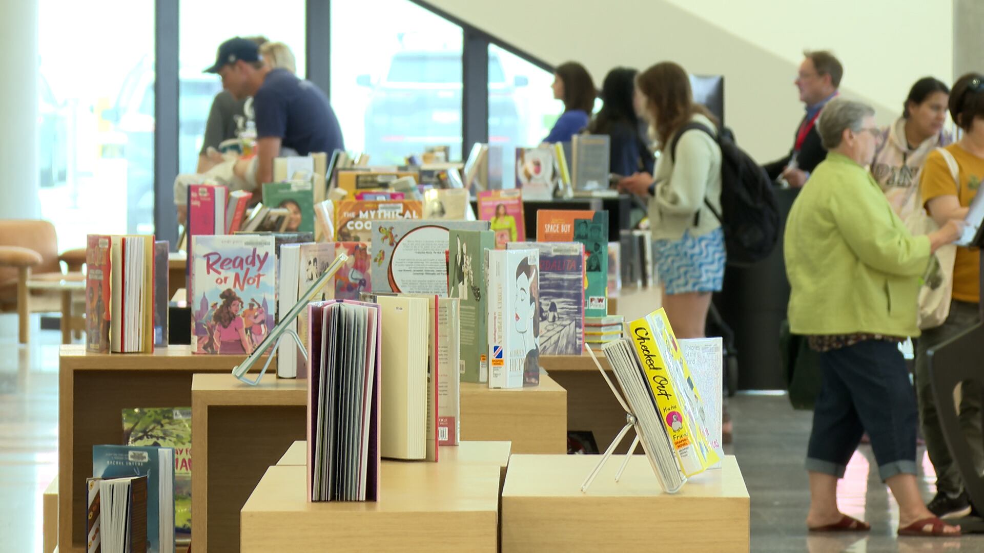 Overdue books? Omaha’s new library welcomes you back without fees