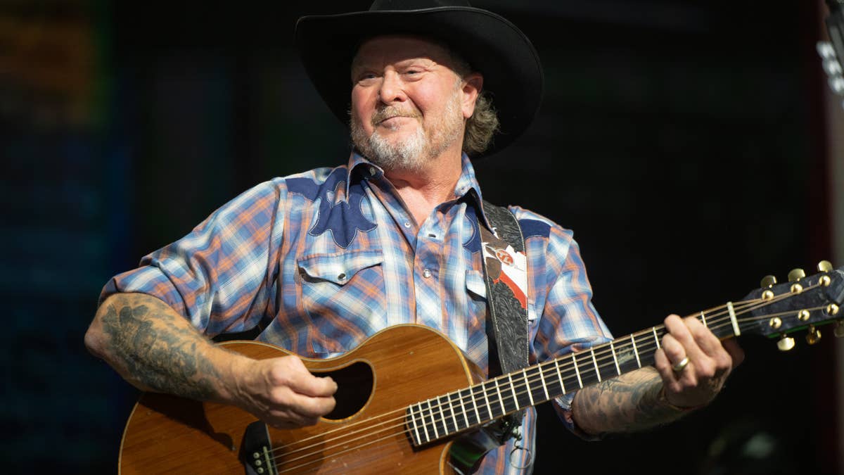 Tracy Lawrence expands 2026 No Alibis tour with 33 new dates across the US