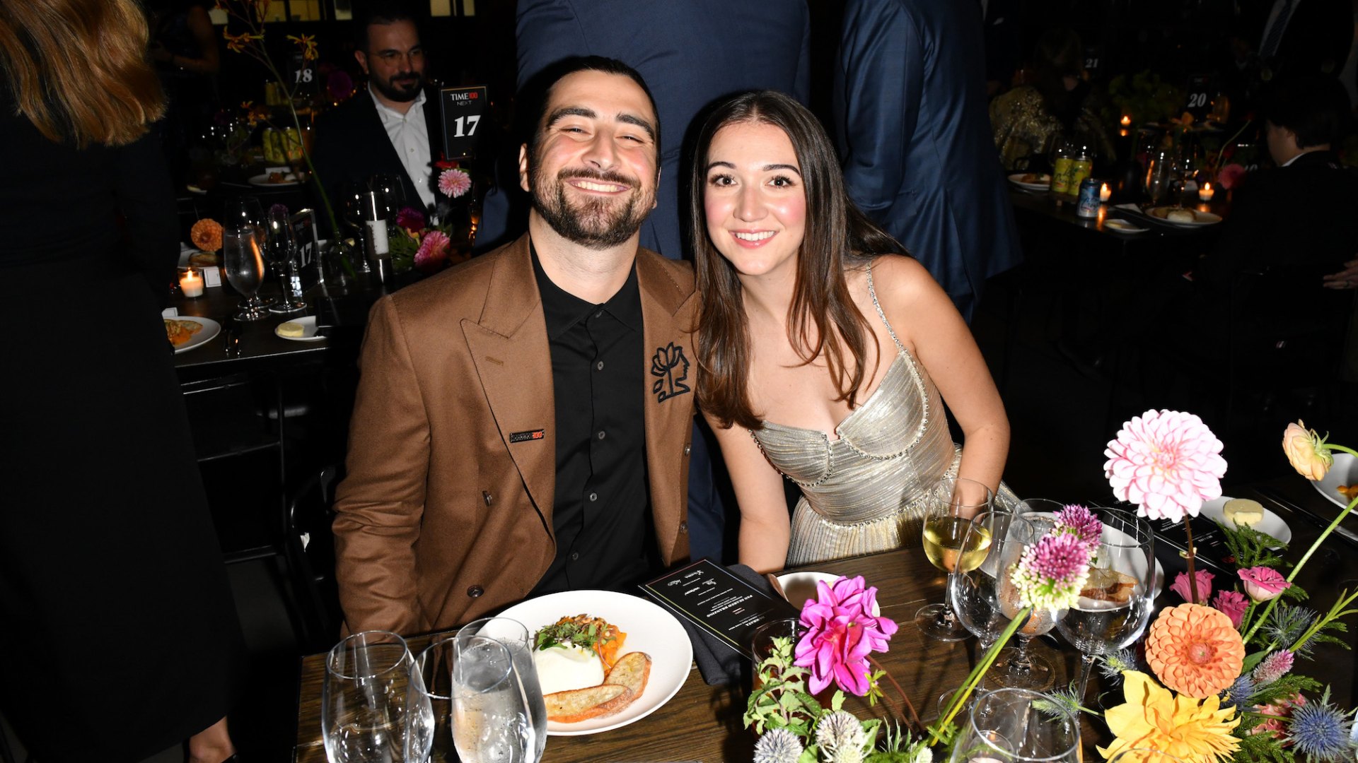 Is singer Noah Kahan married? Inside his relationship with Brenna Nolan